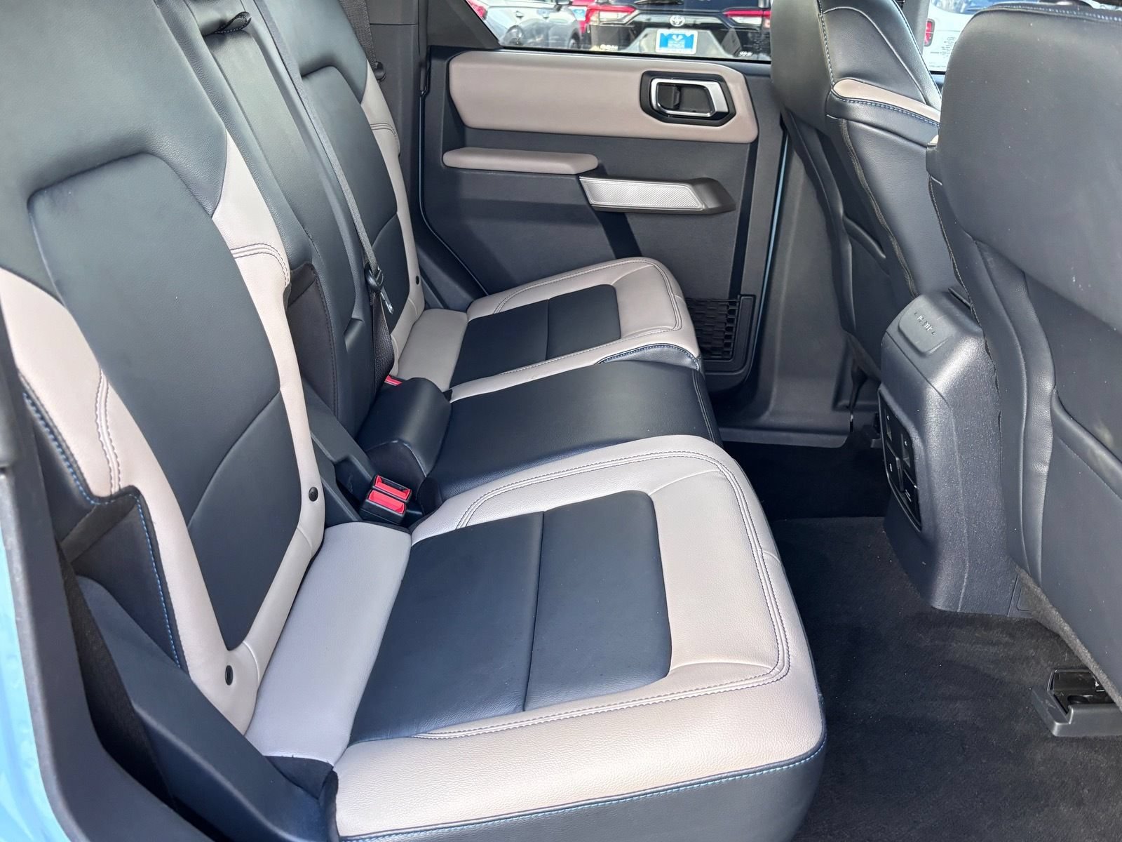 Used 2022 Ford Bronco Wildtrak AWD/4WD image 15