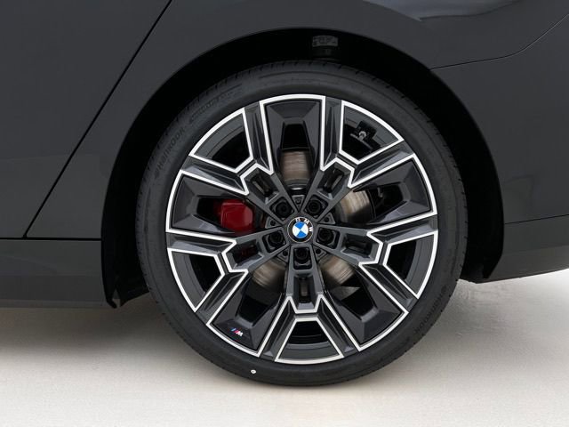 New 2027 BMW i5 xDrive40 AWD/4WD image 15