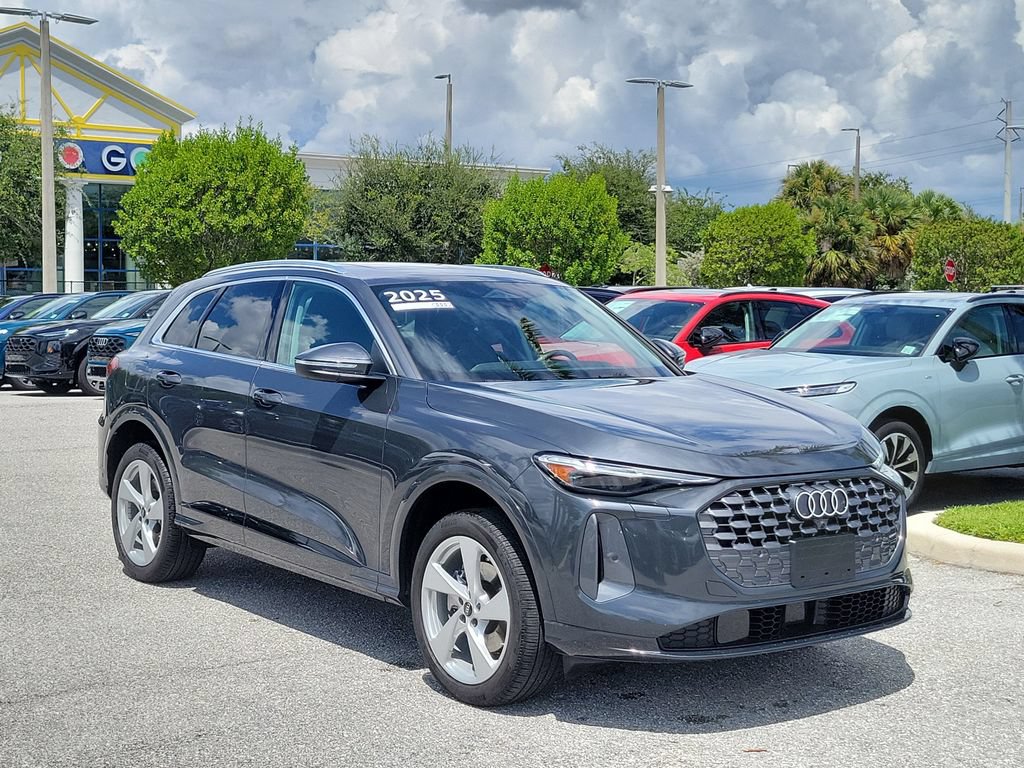 Used 2025 Audi Q5 Premium w/ Premium Plus AWD/4WD image 1