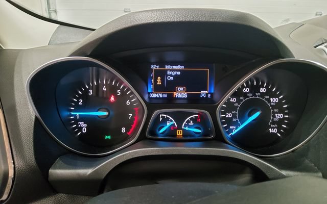 Used 2017 Ford Escape Titanium AWD/4WD image 24