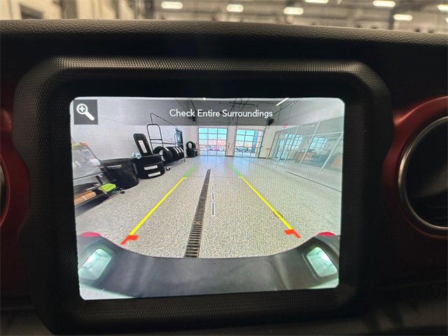 Used 2023 Jeep Gladiator Rubicon w/ Cold Weather Group image 24