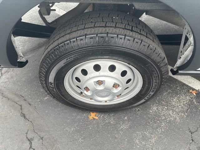 Used 2023 Ford Transit 250 Medium Roof AWD image 18