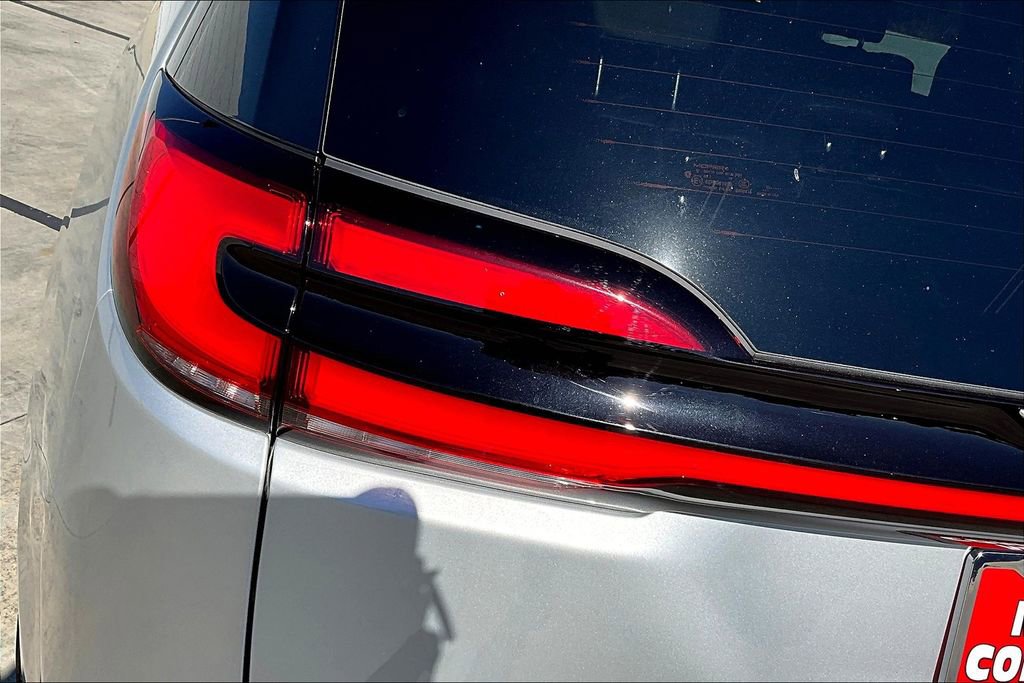 New 2026 Chrysler Pacifica Select image 29