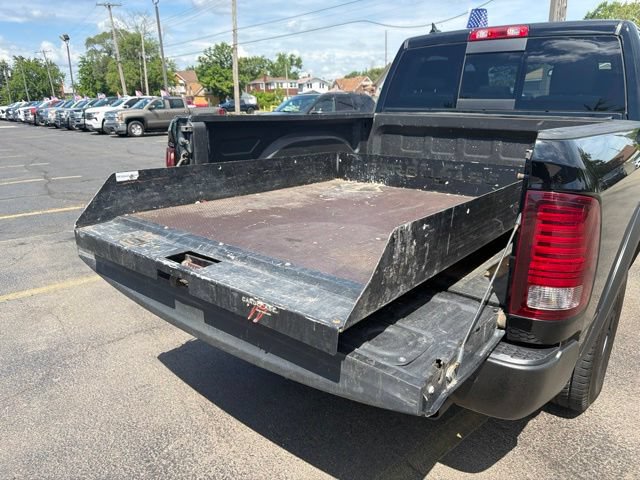 Used 2023 RAM 1500 Classic Warlock AWD/4WD image 9
