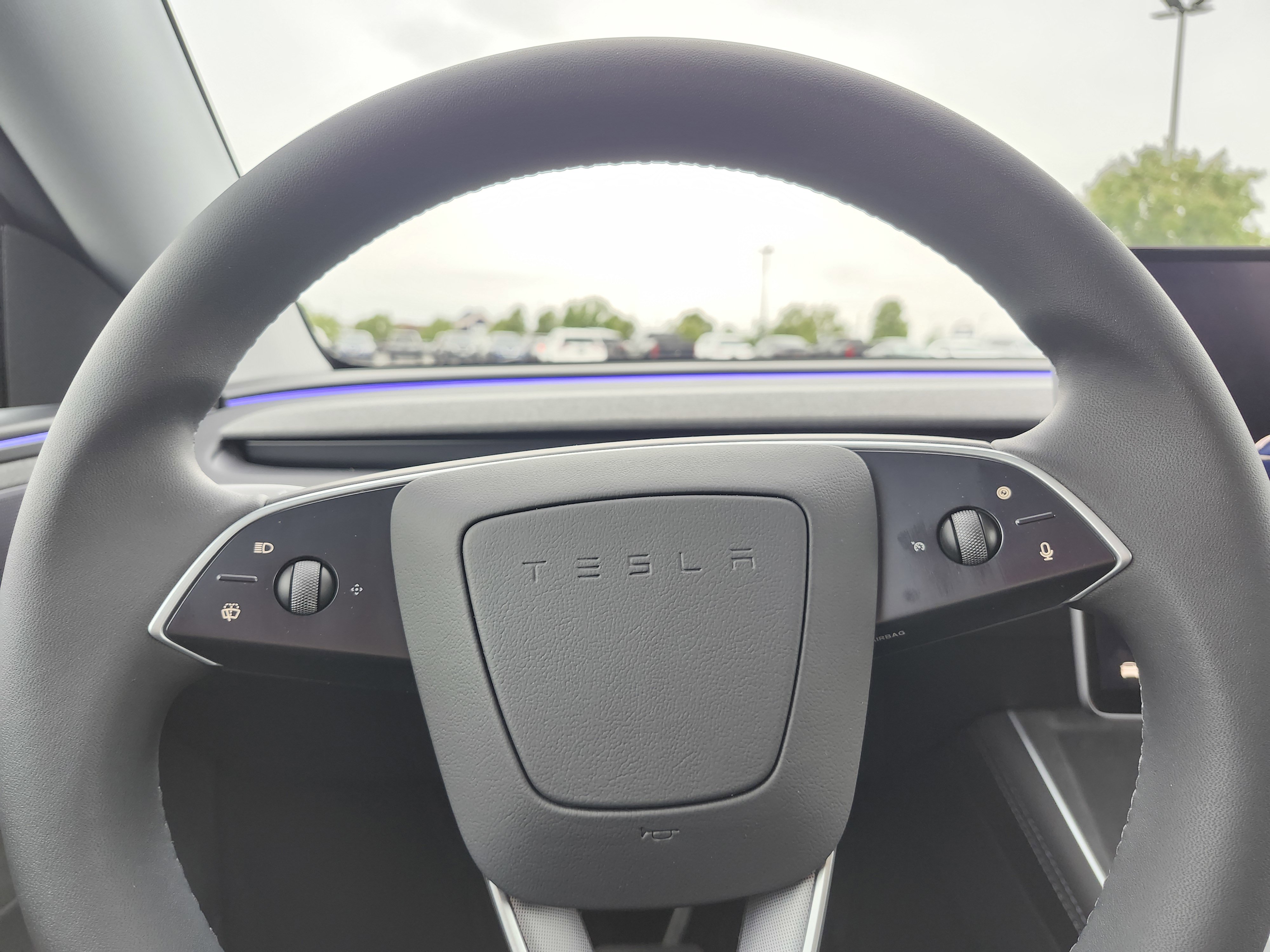 Used 2026 Tesla Model Y 2WD image 28