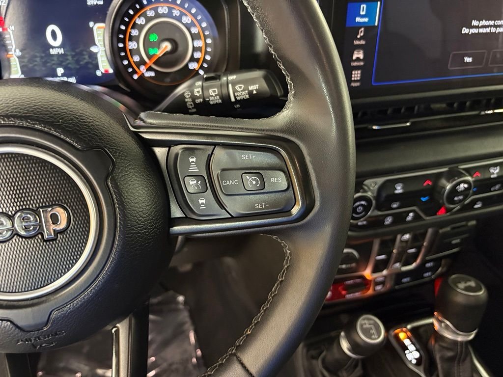 Used 2025 Jeep Wrangler Unlimited Rubicon AWD/4WD image 20