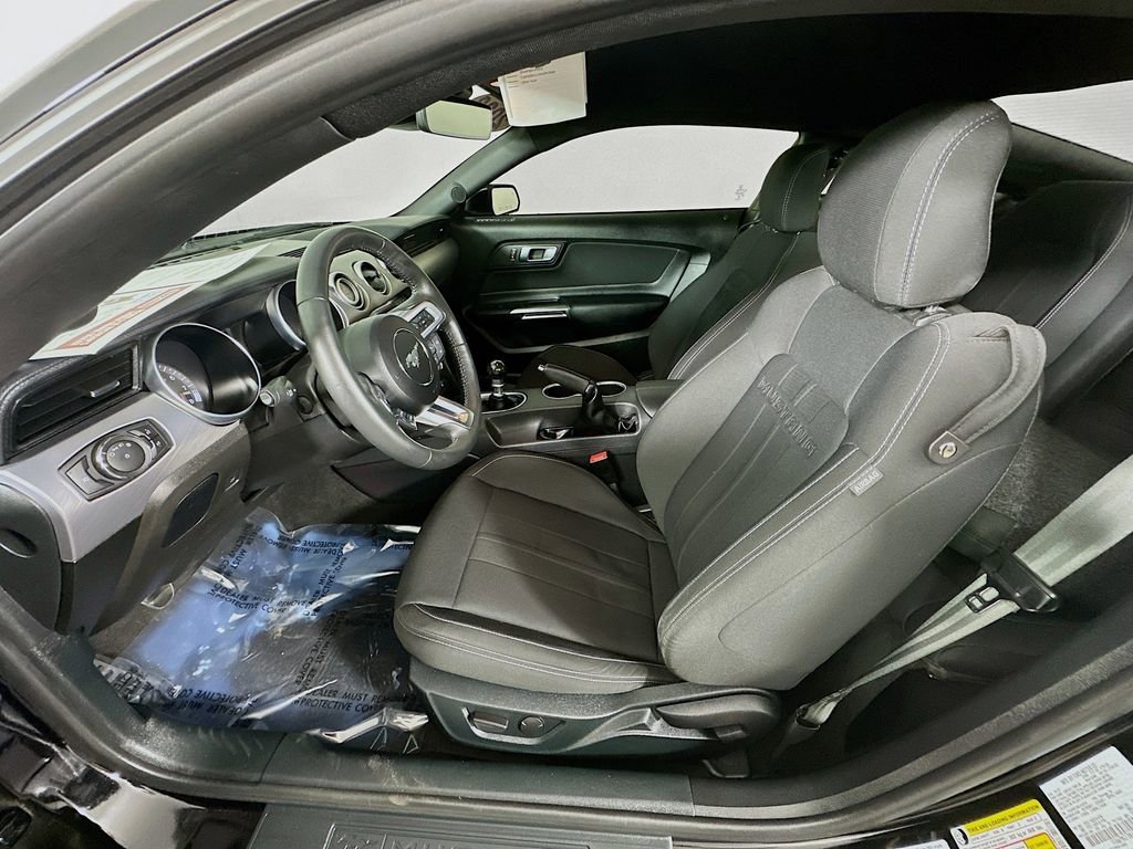 Used 2022 Ford Mustang GT RWD image 26