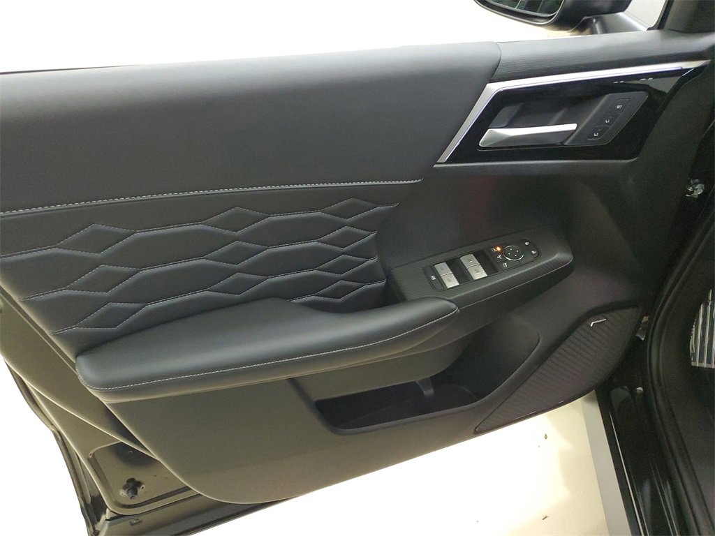 New 2025 Mitsubishi Outlander SEL image 19