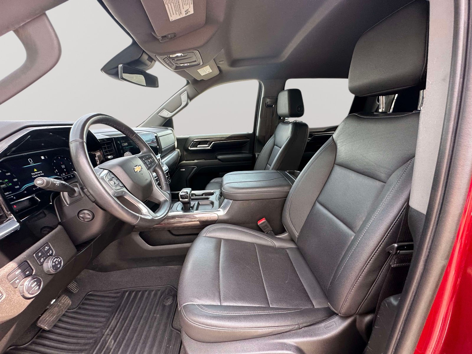 Used 2023 Chevrolet Silverado 1500 LTZ AWD/4WD image 22