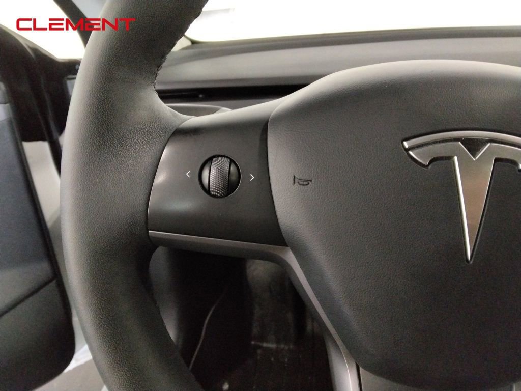 Used 2023 Tesla Model 3 Standard Range image 11