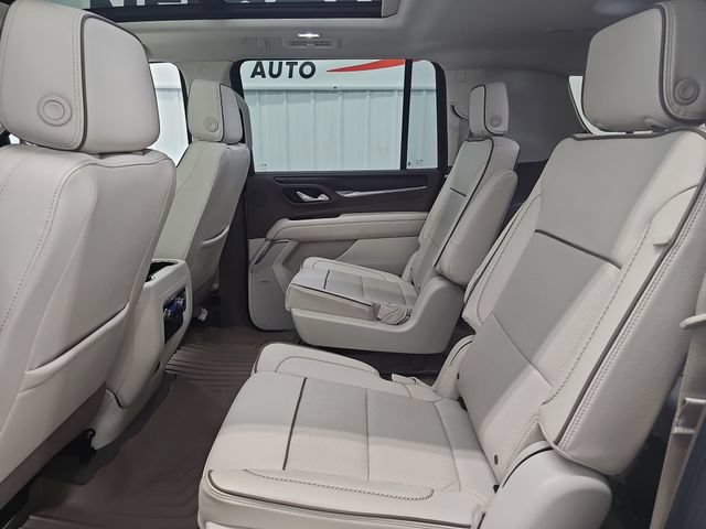 Used 2023 GMC Yukon XL Denali AWD/4WD image 23