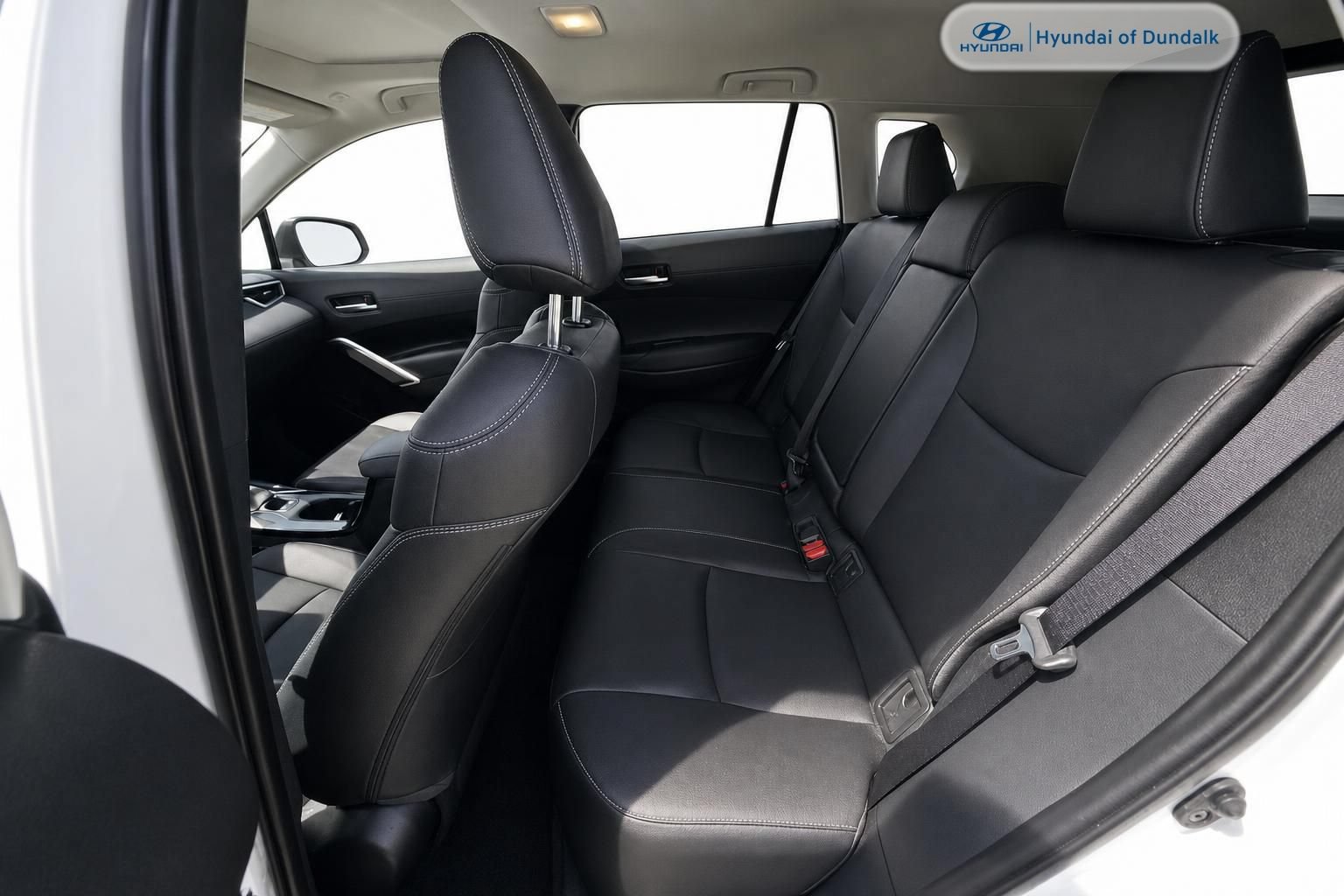 Used 2025 Toyota Corolla Cross XLE w/ Convenience Package FWD image 8