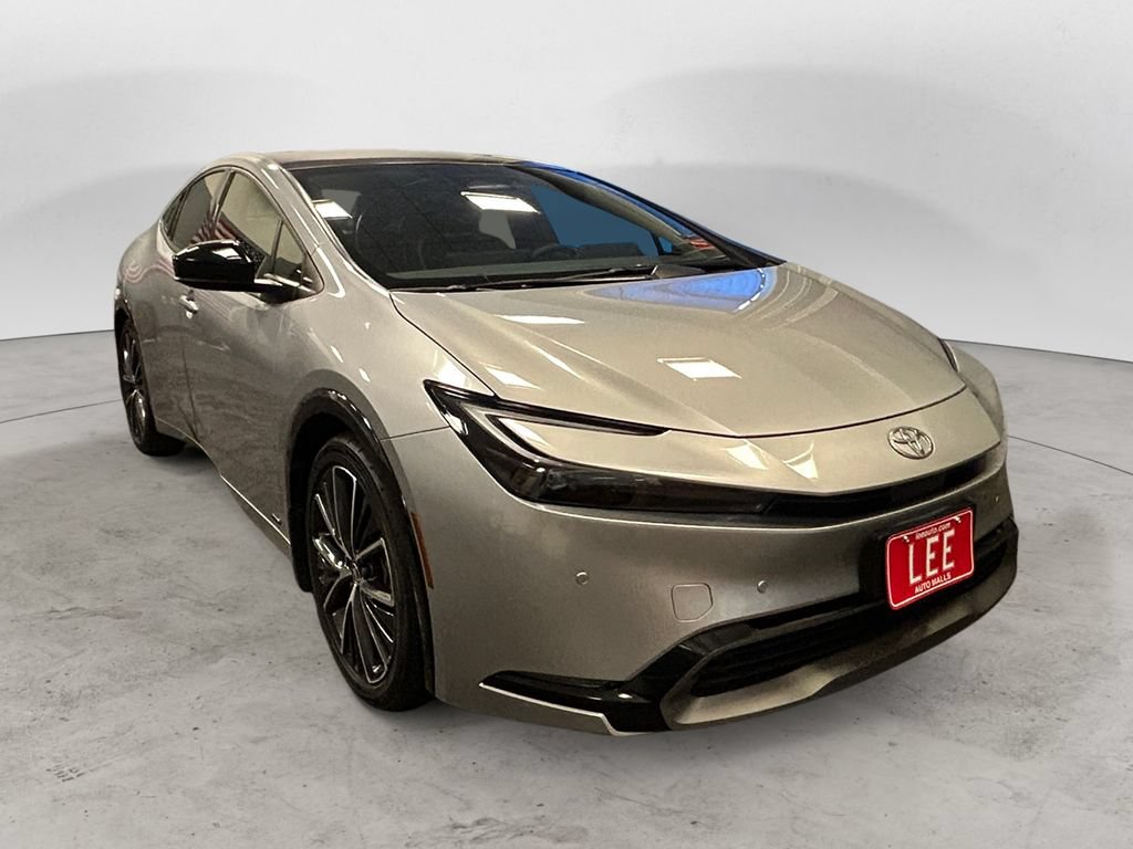 Certified 2023 Toyota Prius XLE AWD/4WD image 7