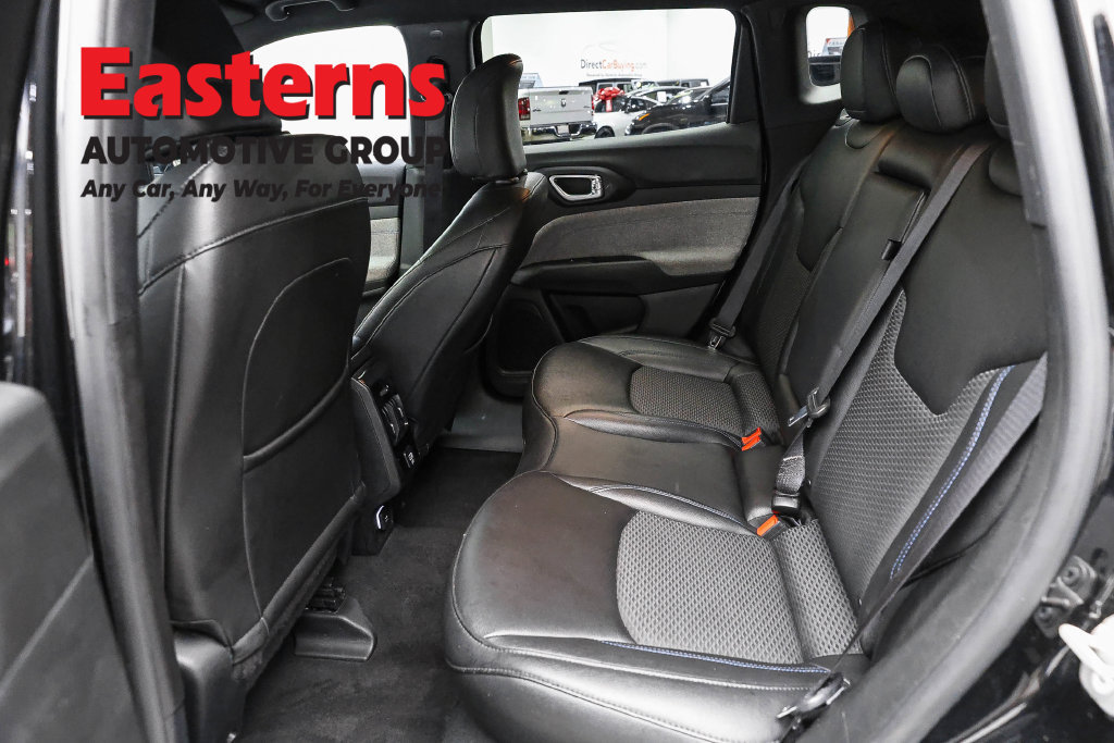 Used 2024 Jeep Compass Latitude AWD/4WD image 22