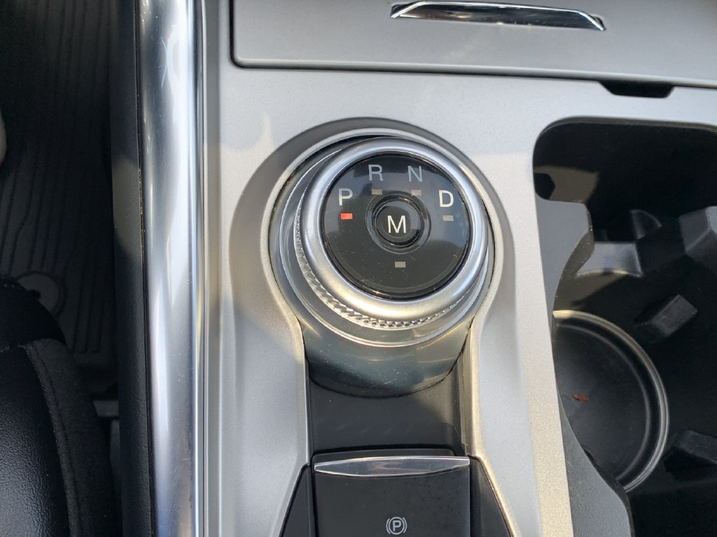 Used 2021 Ford Explorer Platinum w/ Equipment Group 601A AWD/4WD image 30