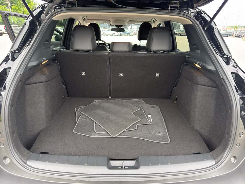 Certified 2025 Nissan Kicks SR AWD/4WD image 35