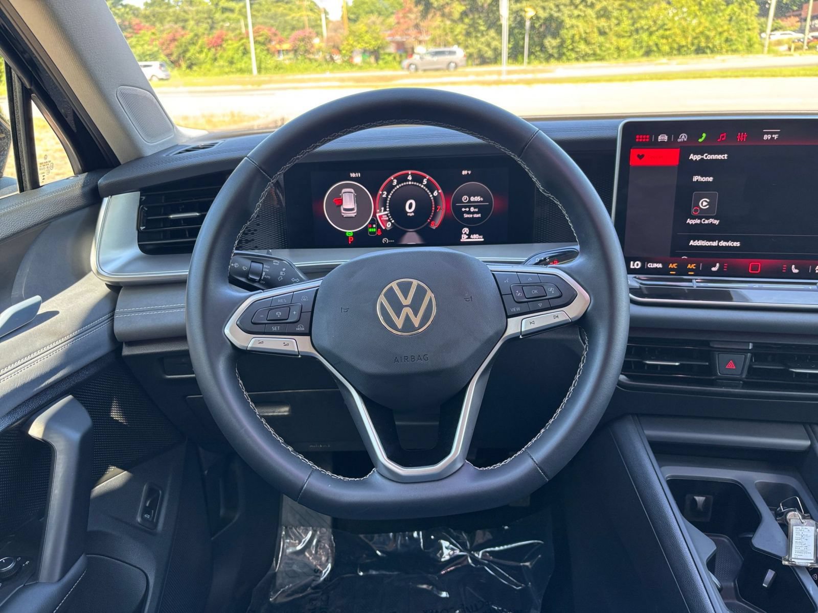 Used 2026 Volkswagen Tiguan SE FWD image 35