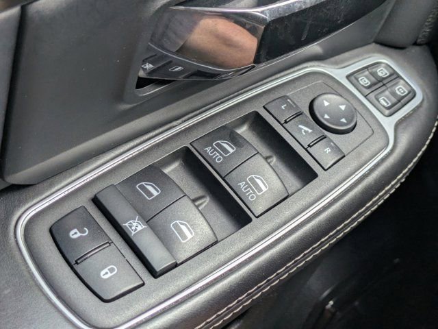 Used 2024 RAM 2500 Limited AWD/4WD image 19