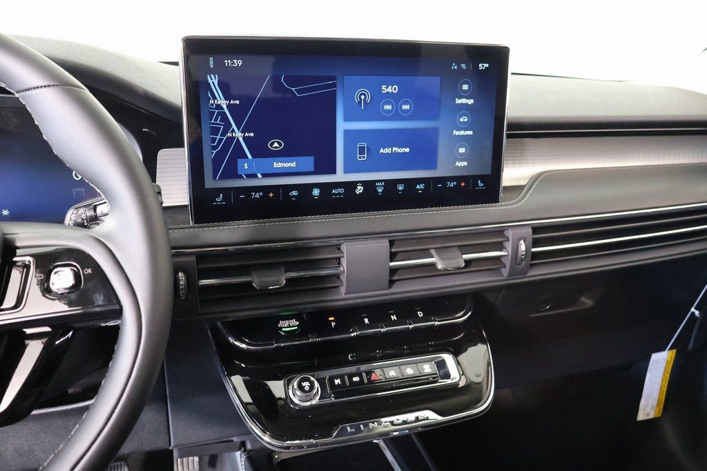 New 2026 Lincoln Corsair Premiere image 5