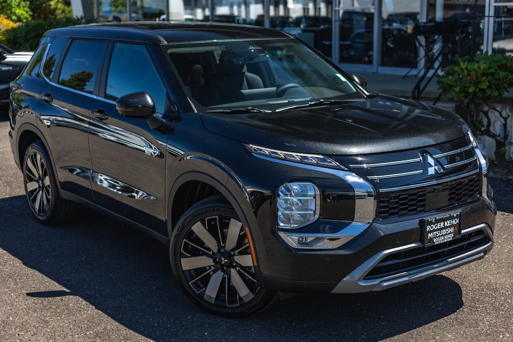 New 2026 Mitsubishi Outlander SE AWD/4WD image 2