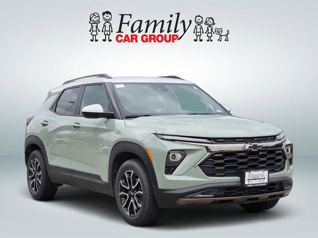 Used 2024 Chevrolet TrailBlazer ACTIV w/ Convenience Package FWD image 2
