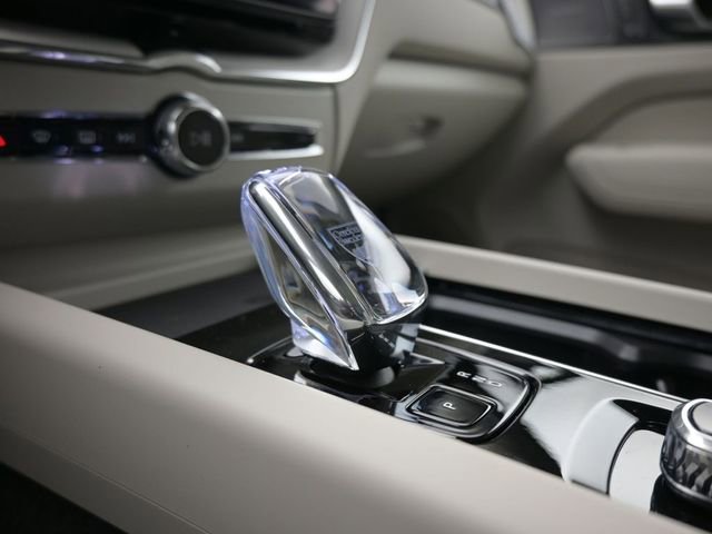 New 2026 Volvo XC60 B5 Ultra w/ Protection Package Premier image 12