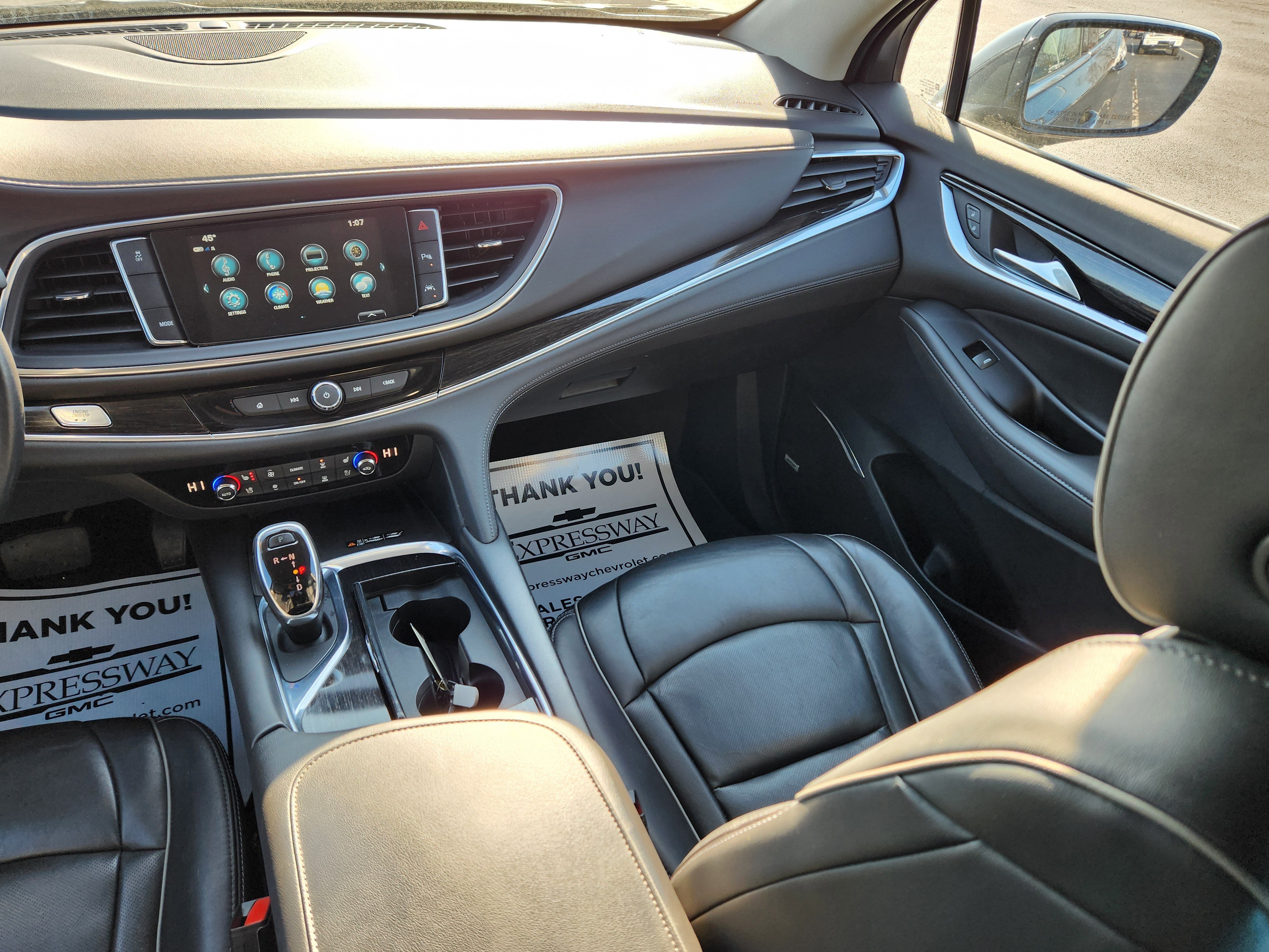 Used 2019 Buick Enclave Avenir w/ Avenir Technology Package FWD image 17