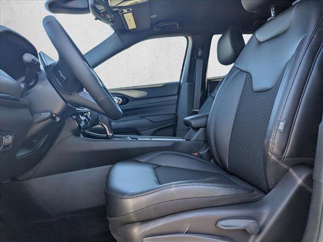 New 2026 Jeep Compass Latitude image 4