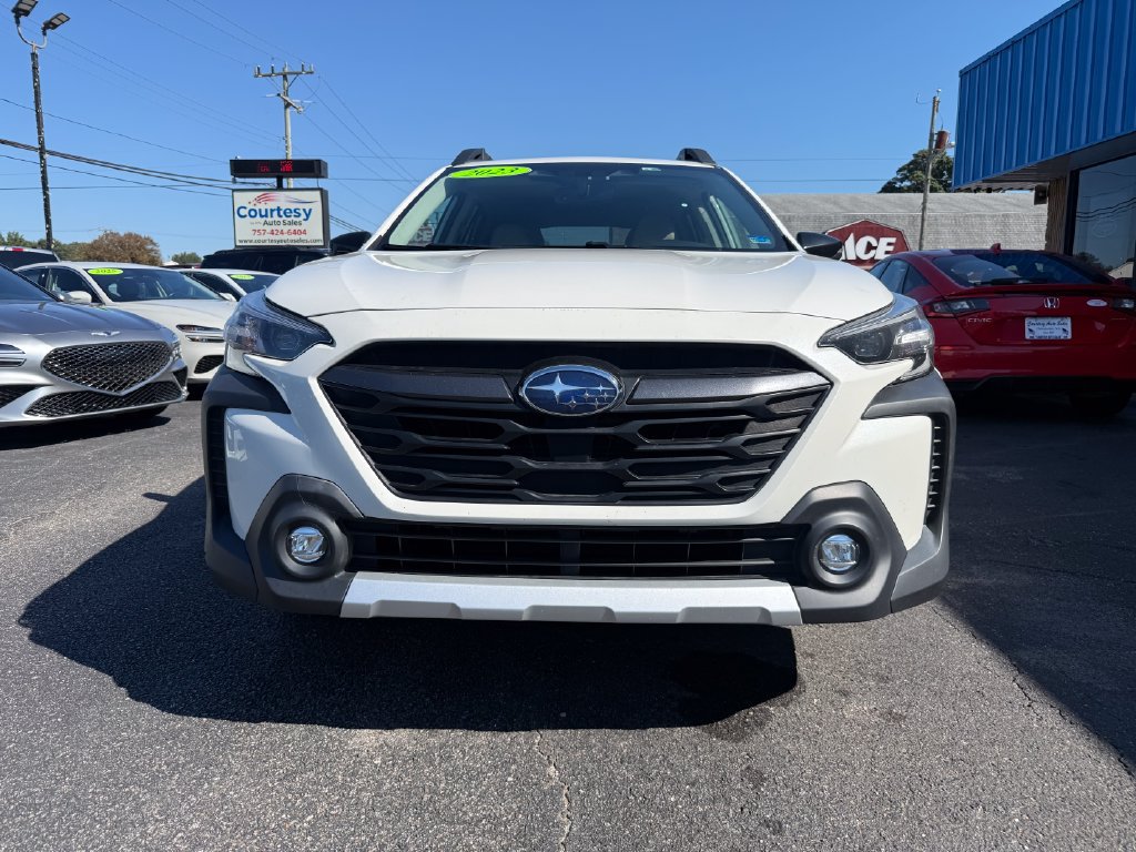 Used 2023 Subaru Outback Limited AWD/4WD image 7