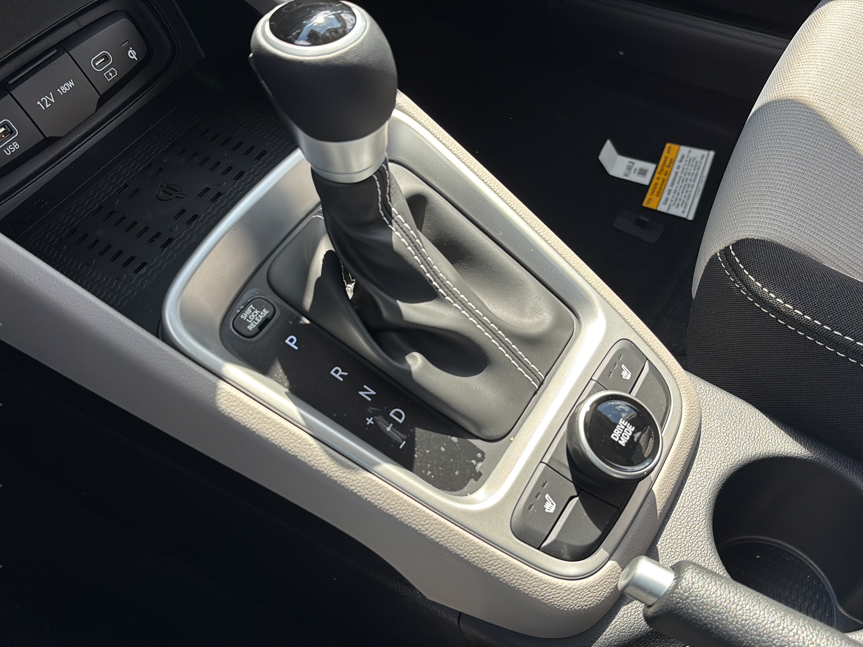 New 2026 Hyundai Venue SEL FWD image 18
