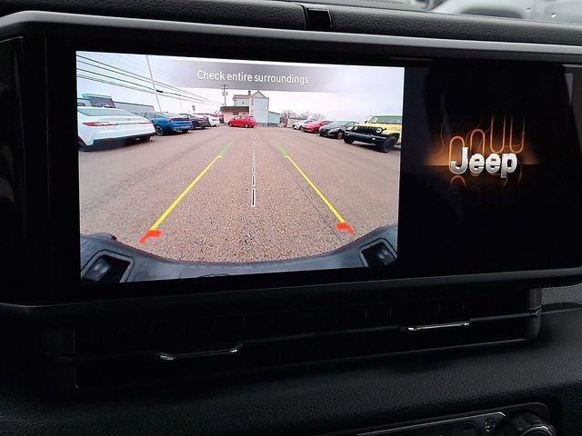 Used 2025 Jeep Gladiator Sport image 19