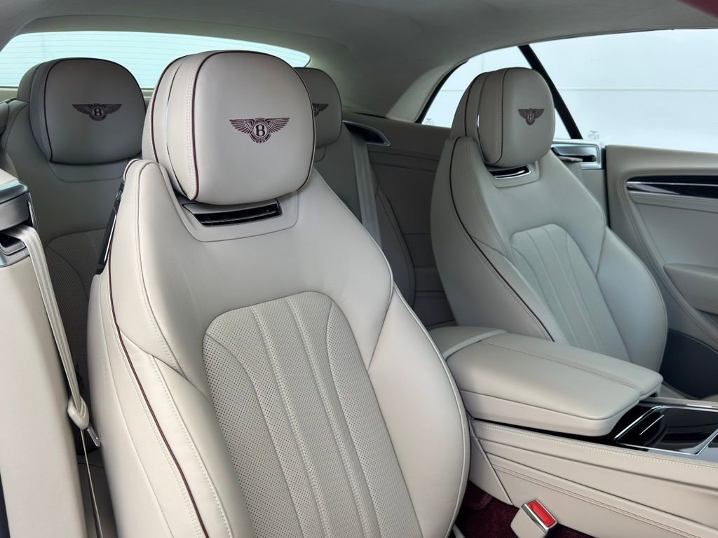 Used 2024 Bentley Continental GT image 41