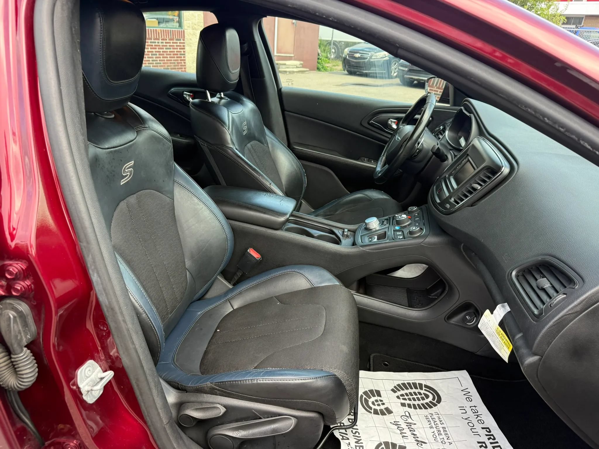 Used 2016 Chrysler 200 S w/ Comfort Group FWD image 27