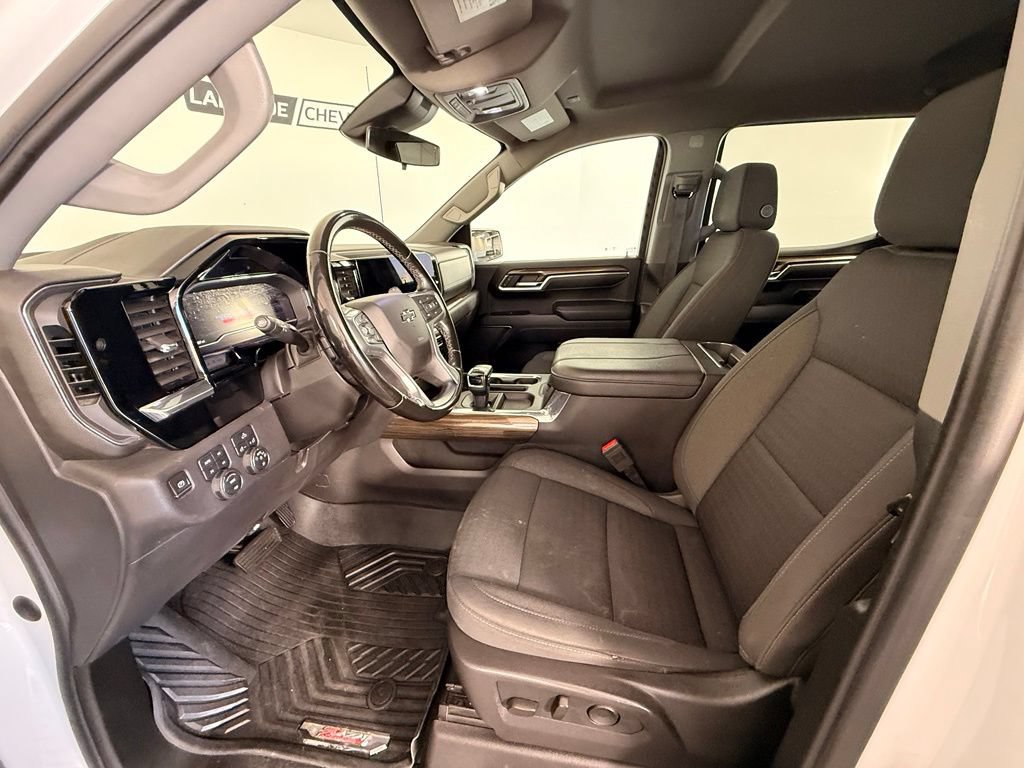 Used 2024 Chevrolet Silverado 1500 LT Trail Boss w/ Protection Package AWD/4WD image 22