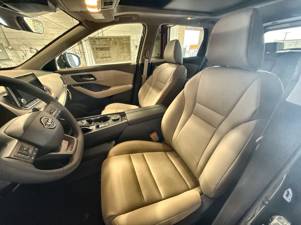 New 2026 Nissan Rogue Dark Armor AWD/4WD image 13