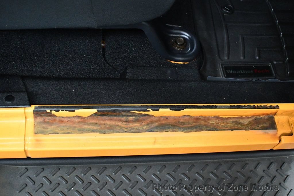 Used 2012 Jeep Wrangler Unlimited Sahara AWD/4WD image 17