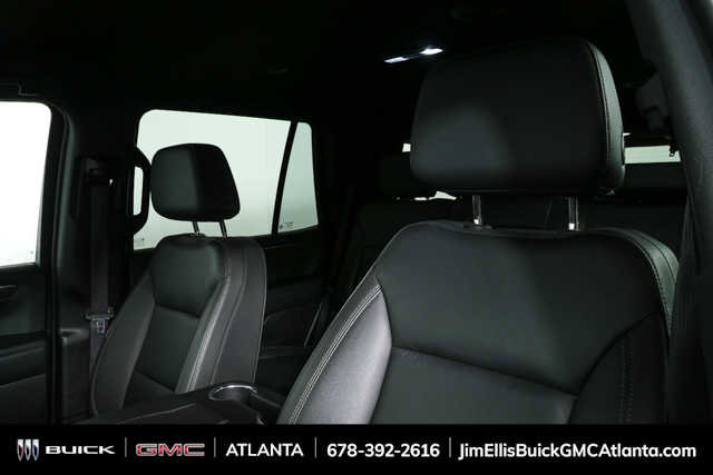 Used 2025 Chevrolet Tahoe LT image 5