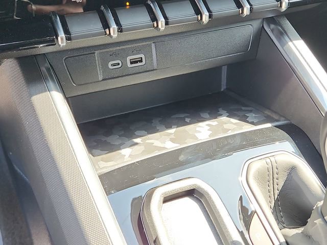New 2026 GMC Canyon Elevation w/ LPO, Black Badging Package RWD image 30