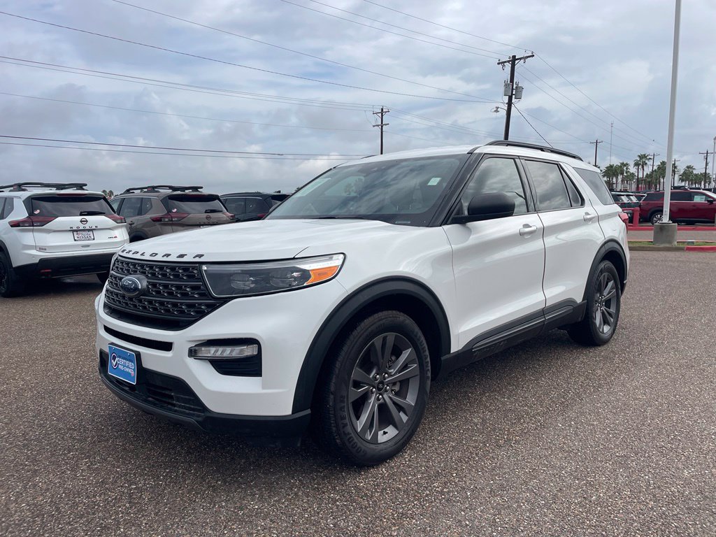 Used 2021 Ford Explorer XLT w/ Equipment Group 202A RWD image 3