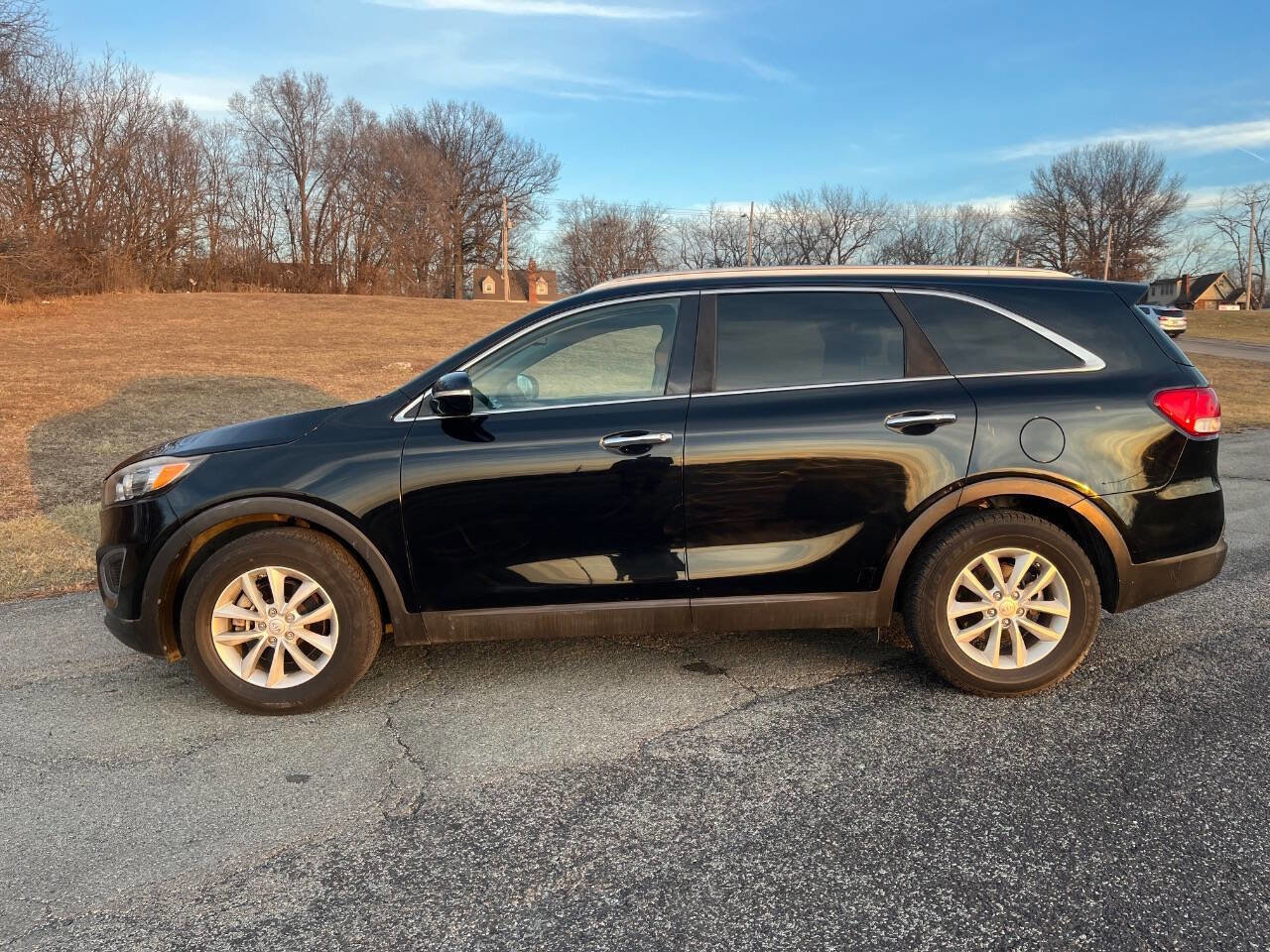 Used 2017 Kia Sorento FWD w/ LX Convenience Package image 9