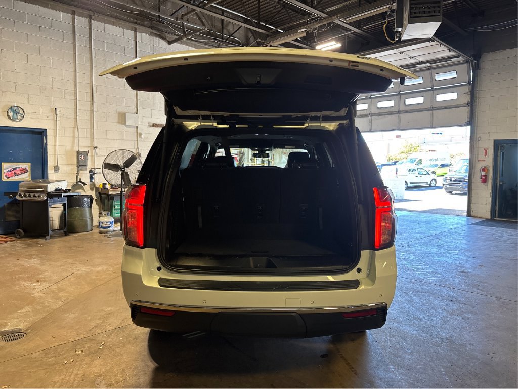 Used 2021 Chevrolet Tahoe LT AWD/4WD image 12