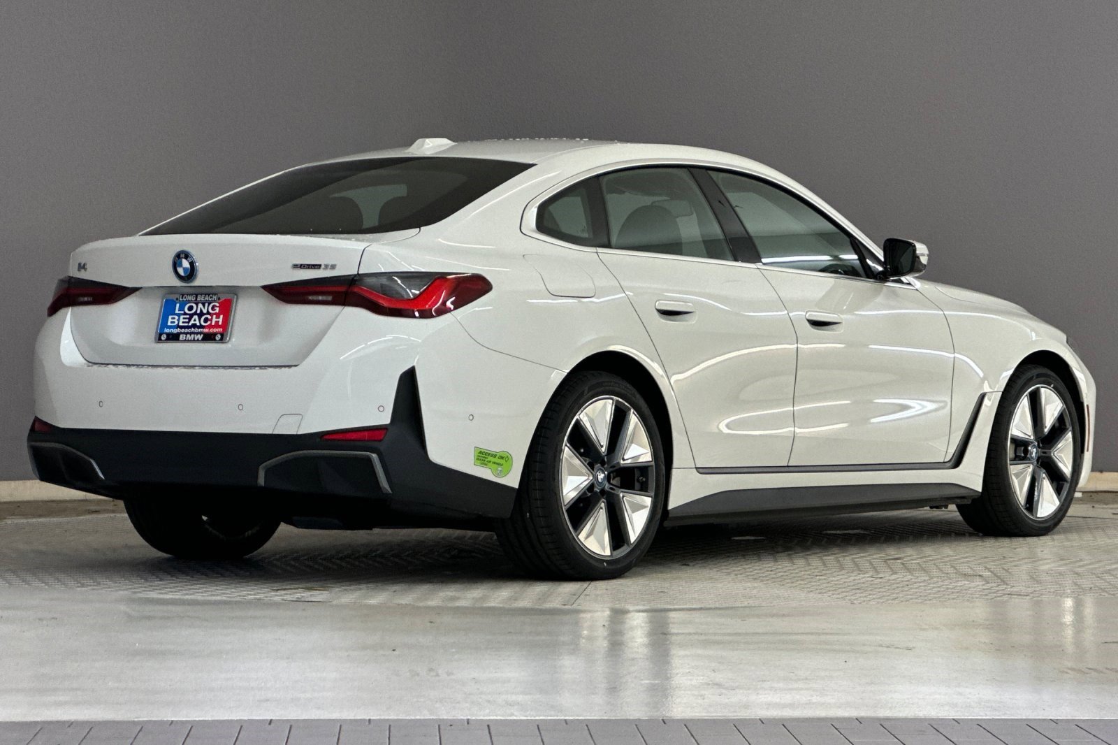 Certified 2023 BMW i4 eDrive35 w/ Premium Package image 8