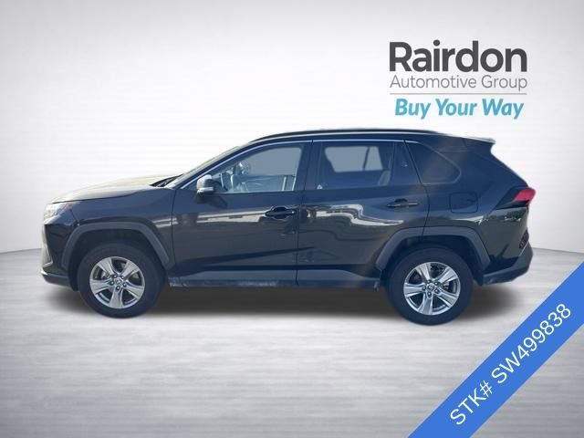 Used 2025 Toyota RAV4 XLE AWD/4WD image 4