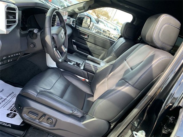 Used 2023 Toyota Sequoia Platinum image 18