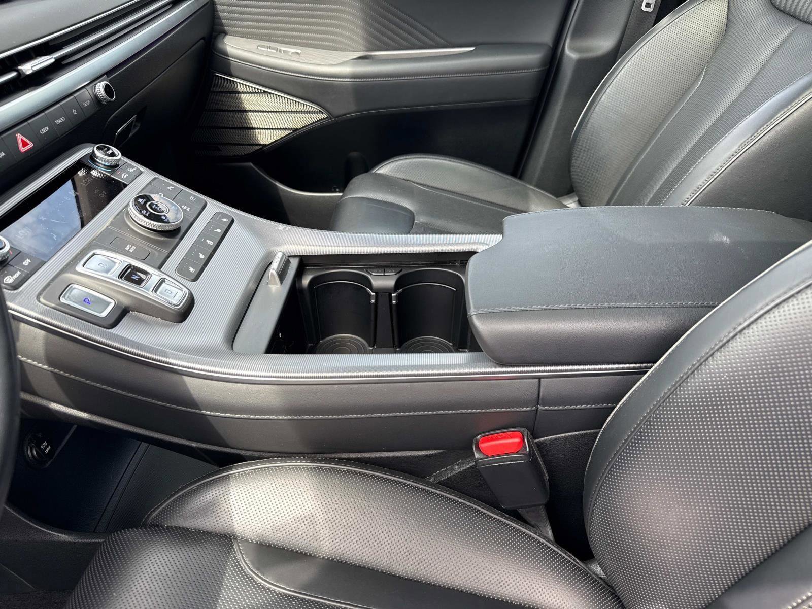 Used 2023 Hyundai Palisade Calligraphy image 15