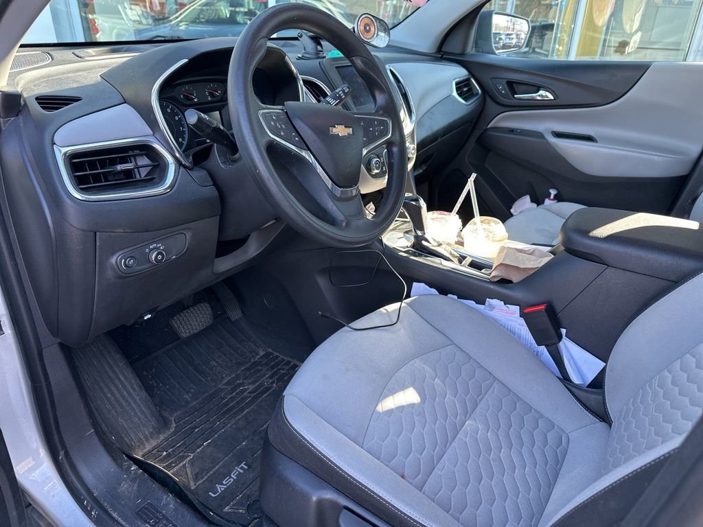 Used 2020 Chevrolet Equinox LS image 11