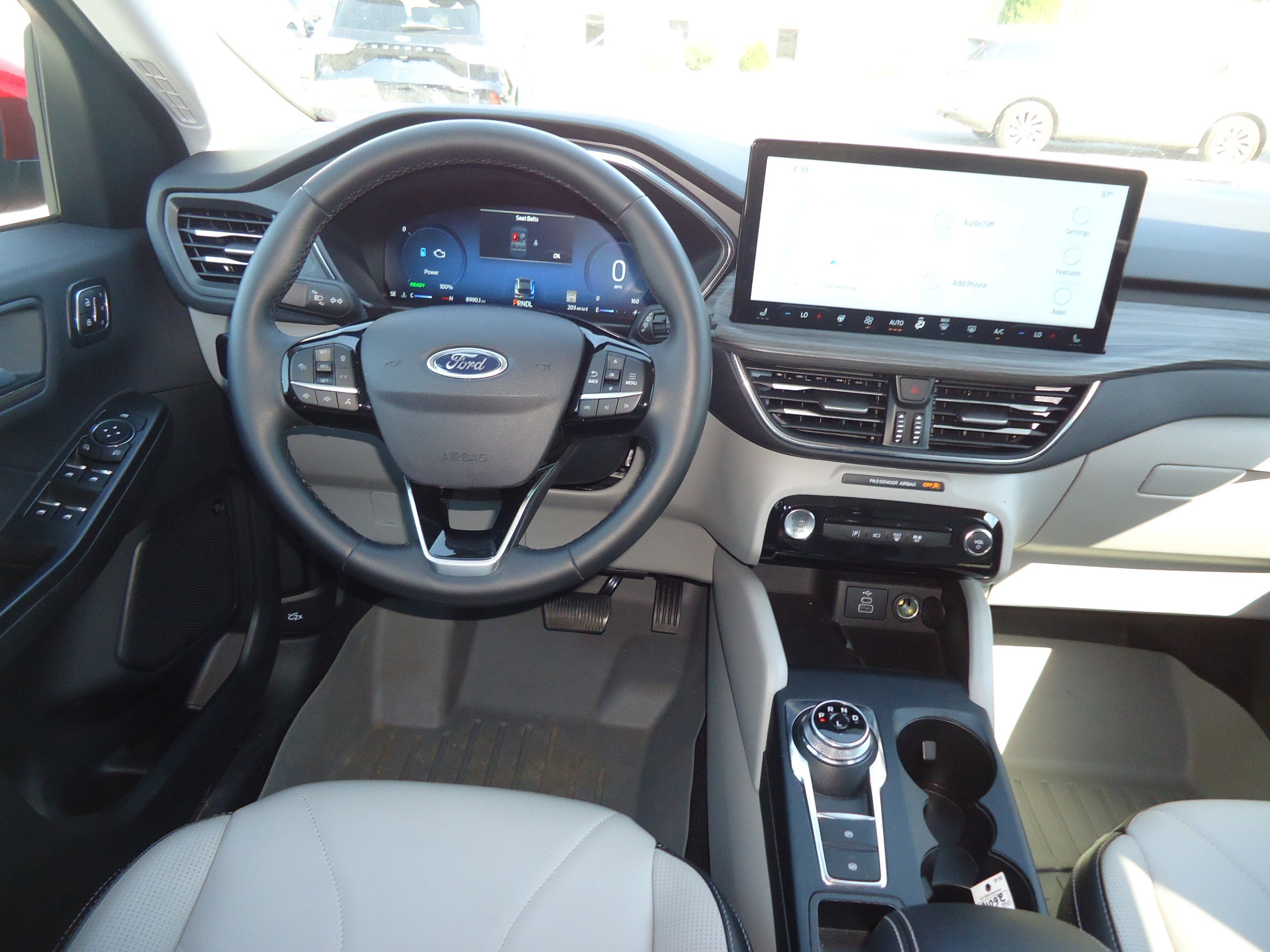 Used 2025 Ford Escape Platinum w/ Premium Technology Package AWD/4WD image 13