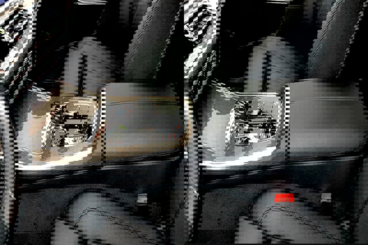 Used 2021 BMW X5 xDrive40i w/ Convenience Package image 18