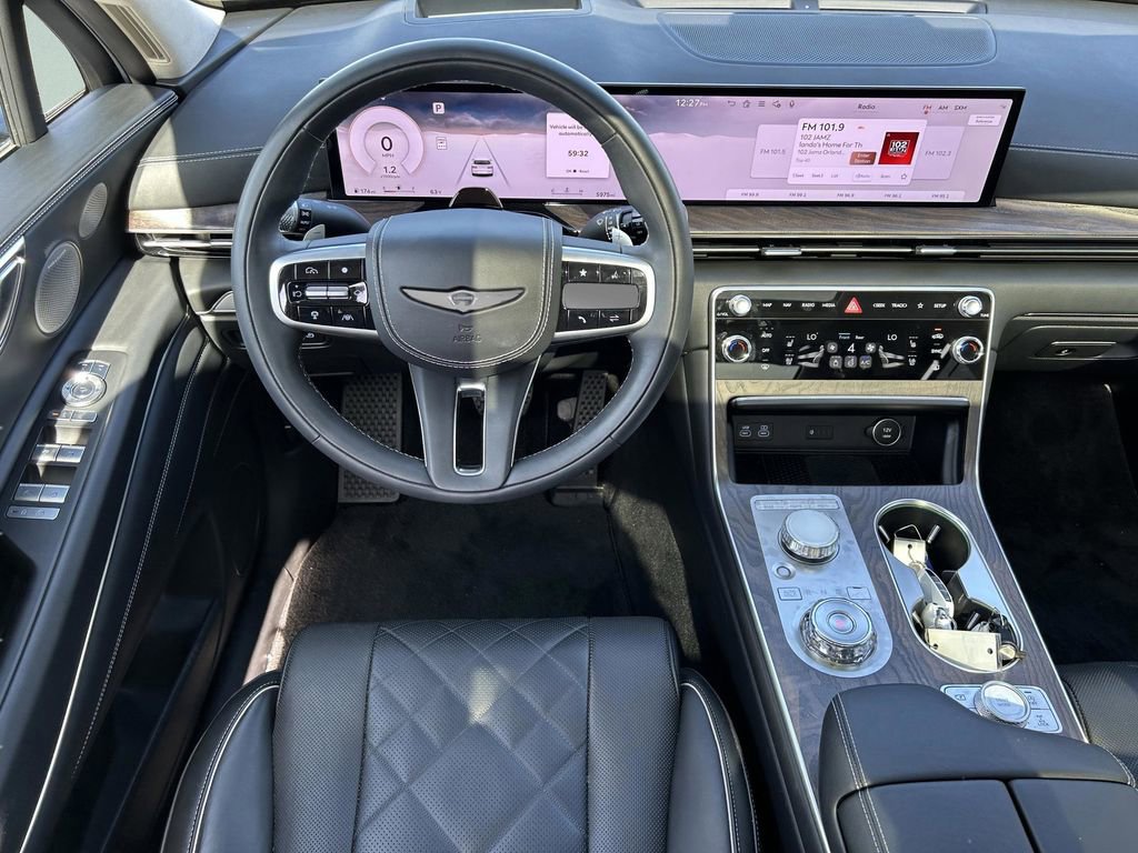 Used 2025 Genesis GV80 3.5T Prestige image 3