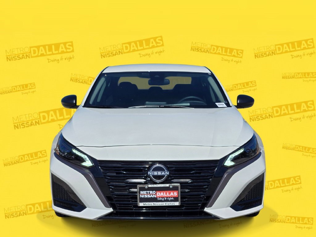 New 2026 Nissan Altima 2.5 SV FWD image 2